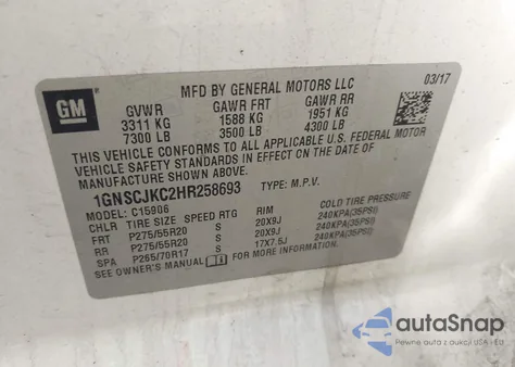 2017 Chevrolet Suburban Premier z USA, uszkodzony, nr VIN 1GNSCJKC2HR258693